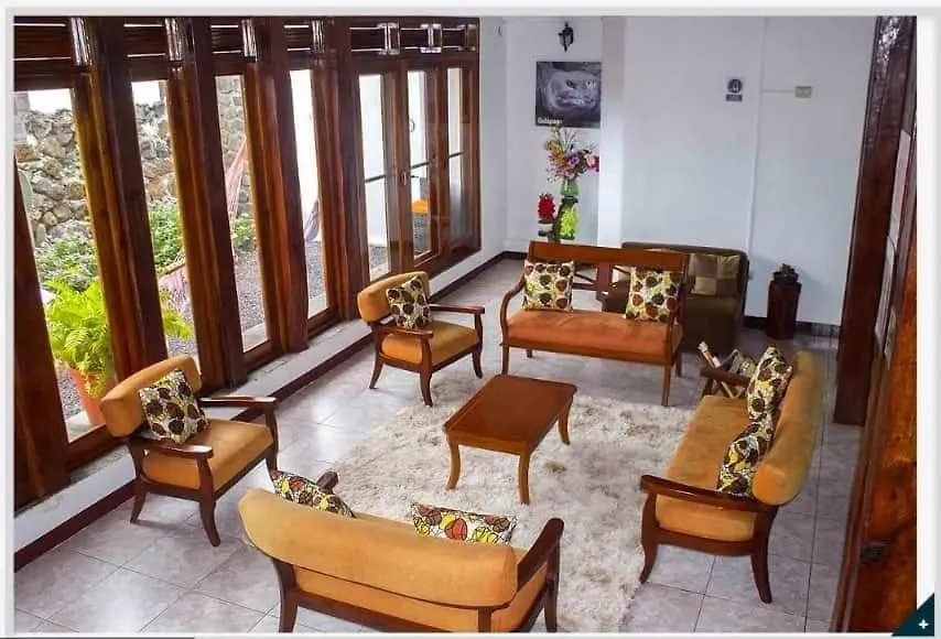 Hostal Galahouse Puerto Ayora  Ecuador